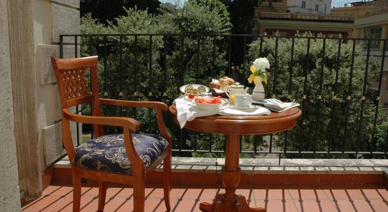 Relais Patrizi Hotel